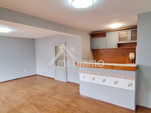 Двустаен апартамент в Варна, Зимно кино Тракия - 64 кв.м за 1067 €/кв.м - Снимка #1
