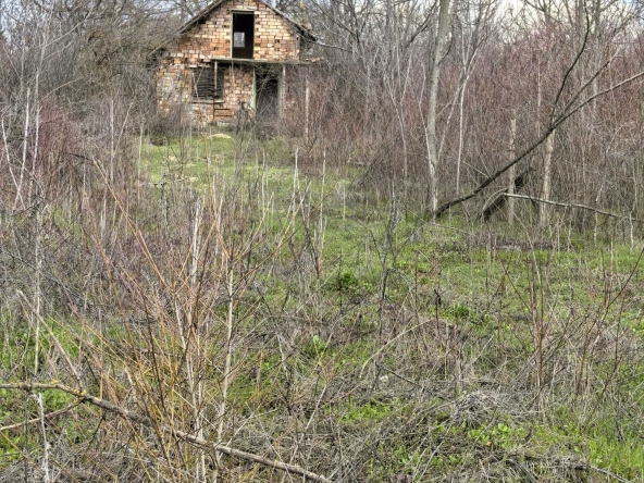 Къща в Плевен, м-т Стражата - 21 кв.м за 850 €/кв.м - Снимка #1