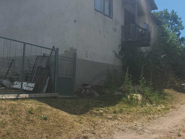 Парцел в с. Кладница, Област Перник - 2367 кв.м за 22 €/кв.м - Снимка #1