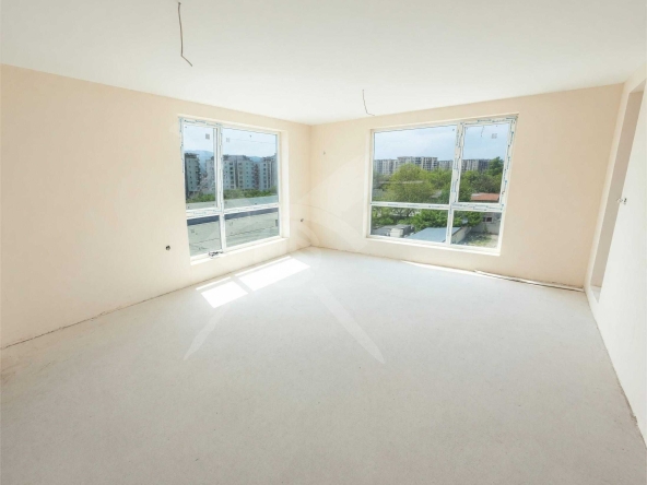 Тристаен апартамент в Пловдив, Кючук Париж - 108 кв.м за 576 €/кв.м - Снимка #1