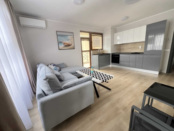 Двустаен апартамент в Балчик - 74 кв.м за 448 €/кв.м - Снимка #1