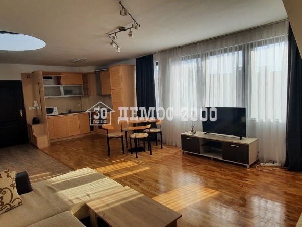 Дава се под наем Двустаен апартамент в Варна, Център - 69 кв.м за 550 € - Снимка #1