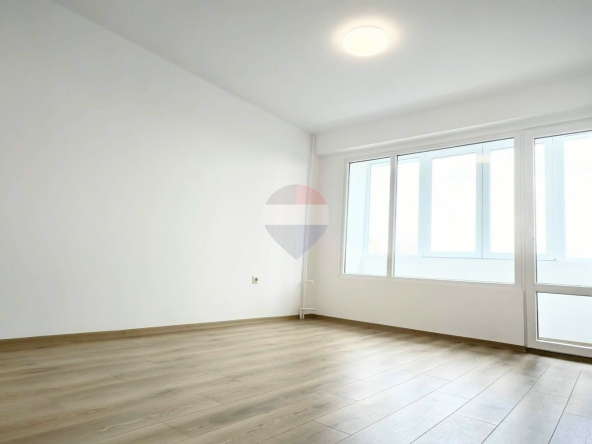 Двустаен апартамент в Варна, Младост 1 - 41 кв.м за 1430 €/кв.м - Снимка #1