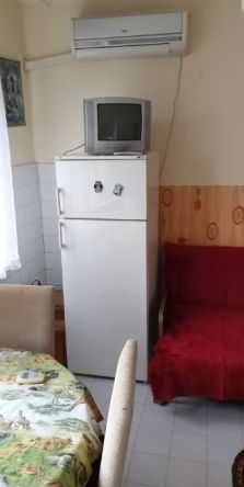 Дава се под наем Тристаен апартамент в Бургас, Лазур - 74 кв.м за 240 € - Снимка #1