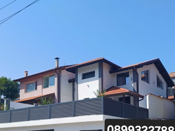 Къща в Плевен, 9-ти квартал - 150 кв.м за 1139 €/кв.м - Снимка #1