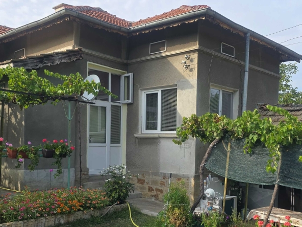 Къща в Търговище, Център - 144 кв.м за 638 €/кв.м - Снимка #1