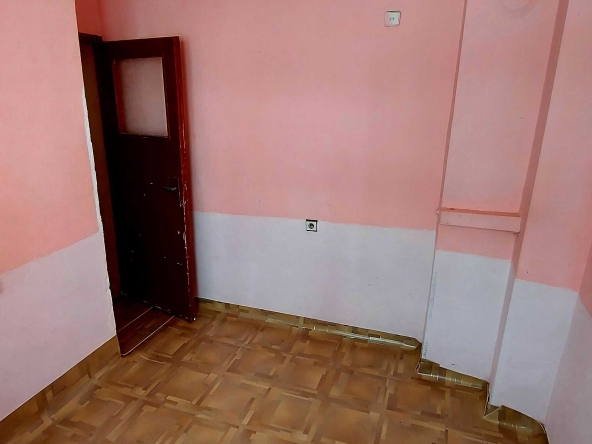 Дава се под наем Двустаен апартамент в Бургас, Възраждане - 68 кв.м за 163.2 € - Снимка #1