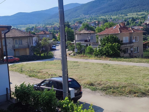 Къща в с. Хвойна, Област Смолян - 136 кв.м за 514 €/кв.м - Снимка #1