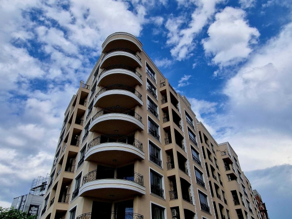 Тристаен апартамент в Пловдив, Христо Смирненски - 106 кв.м за 1302 €/кв.м - Снимка #1
