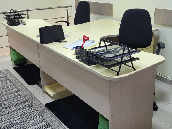 Дава се под наем Офис в Пловдив, Тракия - 46 кв.м за 380 € - Снимка #1