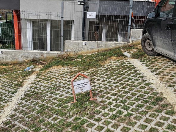 Дава се под наем Гараж / Паркомясто в Варна, м-т Пчелина - 15 кв.м за 61.2 € - Снимка #1