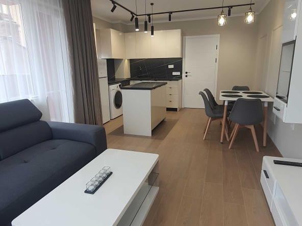 Дава се под наем Двустаен апартамент в Пловдив, Старият град - 67 кв.м за 600 € - Снимка #1