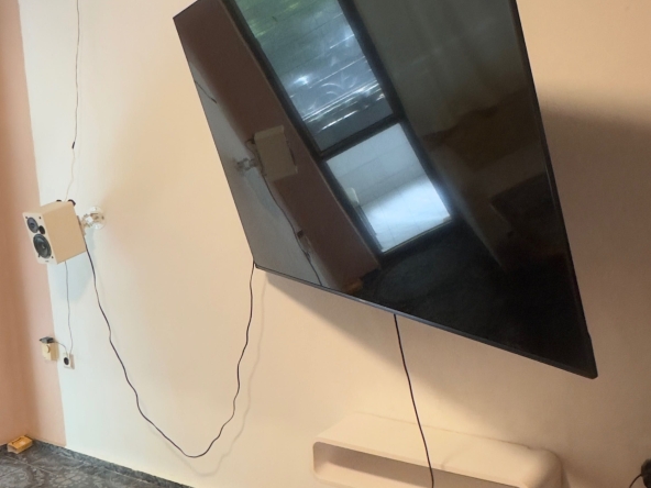 Дава се под наем Четиристаен апартамент в Стара Загора, Център - 100 кв.м за 435 € - Снимка #1