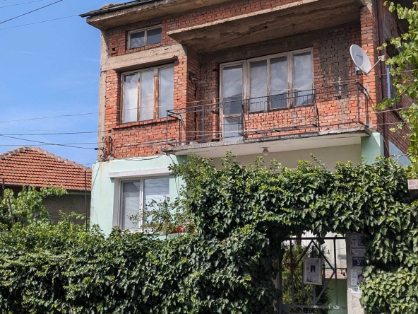 Етаж от къща в Харманли - 88 кв.м за 574 €/кв.м - Снимка #1