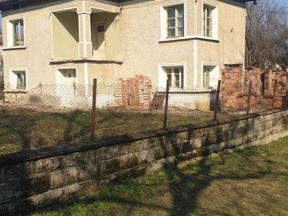 Къща в с. Тишевица, Област Враца - 80 кв.м за 160 €/кв.м - Снимка #1