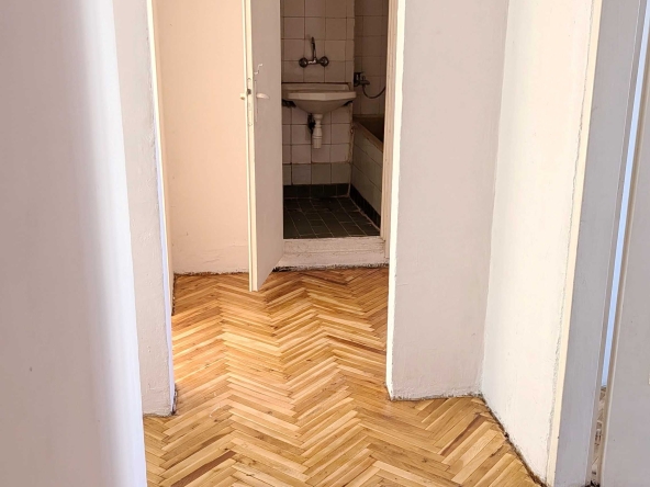 Четиристаен апартамент в Плевен, Сторгозия - 96 кв.м за 665 €/кв.м - Снимка #1