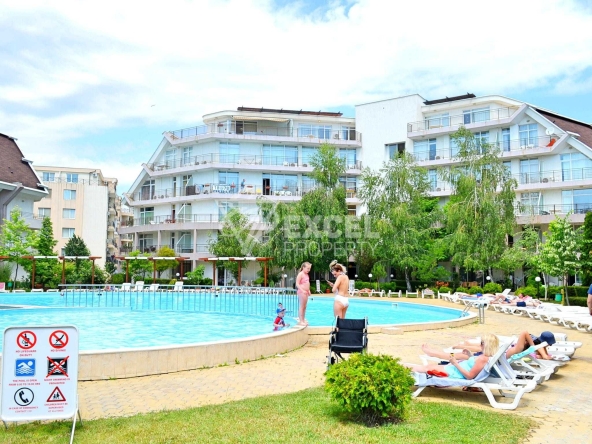 Тристаен апартамент в к.к. Слънчев бряг - 85 кв.м за 537 €/кв.м - Снимка #1