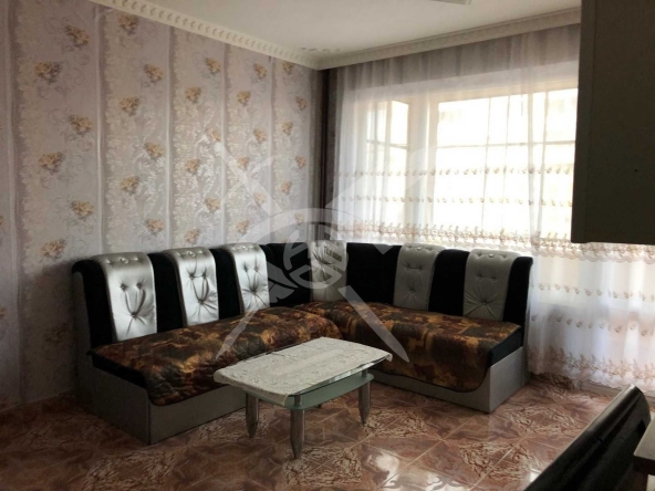 Дава се под наем Двустаен апартамент в Варна, Владислав Варненчик - 72 кв.м за 300 € - Снимка #1