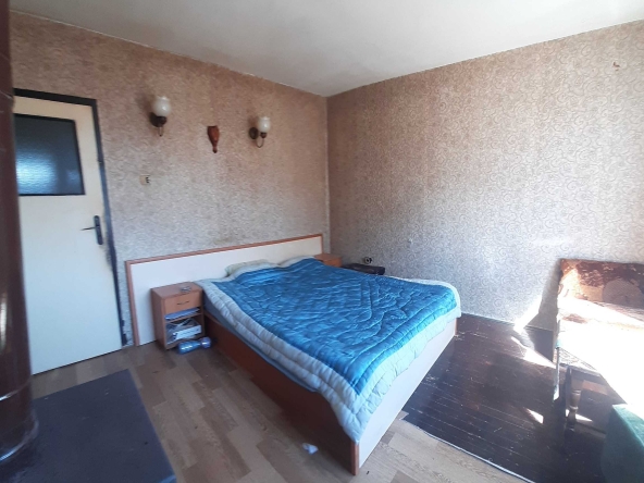 Четиристаен апартамент в Търговище, Център - 112 кв.м за 847 €/кв.м - Снимка #1