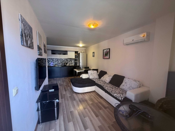 Двустаен апартамент в к.к. Слънчев бряг - 55 кв.м за 584 €/кв.м - Снимка #1