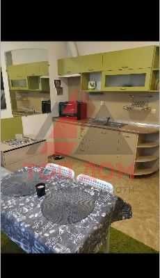 Дава се под наем Едностаен апартамент в Варна, Център - 30 кв.м за 306 € - Снимка #1