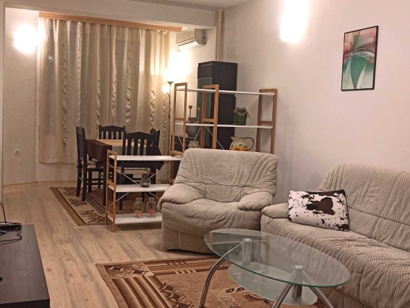 Дава се под наем Двустаен апартамент в Пловдив, Център - 72 кв.м за 510 € - Снимка #1