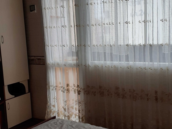 Дава се под наем Двустаен апартамент в Самоков - 70 кв.м за 51 € - Снимка #1