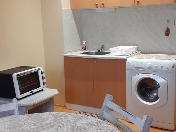 Дава се под наем Едностаен апартамент в Варна, Конфуто - 40 кв.м за 289.17 € - Снимка #1