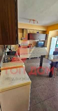 Дава се под наем Четиристаен апартамент в Варна, Център - 110 кв.м за 1224 € - Снимка #1