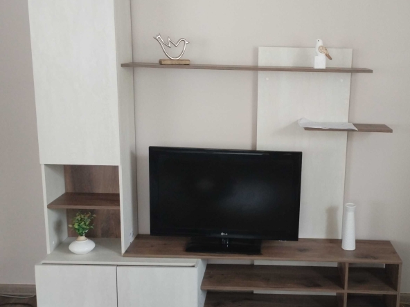 Дава се под наем Етаж от къща в Асеновград - 160 кв.м за 598.23 € - Снимка #1