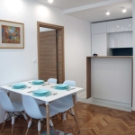 Дава се под наем Тристаен апартамент в София, Оборище - 70 кв.м за 816 € - Снимка #1