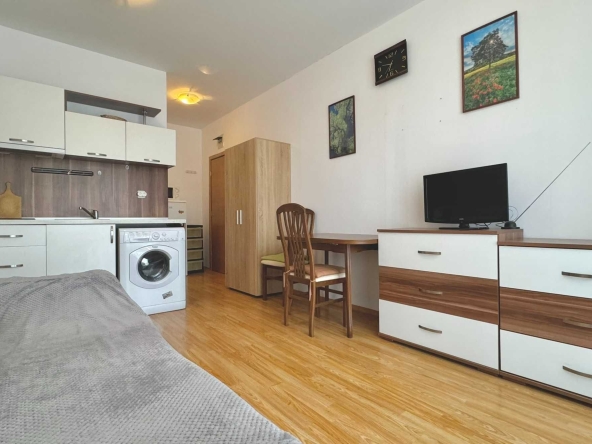 Едностаен апартамент в к.к. Слънчев бряг - 28 кв.м за 1090 €/кв.м - Снимка #1