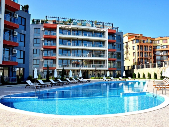 Двустаен апартамент в Свети Влас - 93 кв.м за 796 €/кв.м - Снимка #1