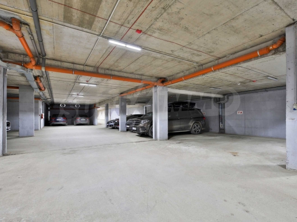 Дава се под наем Гараж / Паркомясто в Варна, Левски - 15 кв.м за 119.34 € - Снимка #1