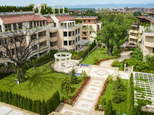 Четиристаен апартамент в София, Витоша - 171 кв.м за 2094 €/кв.м - Снимка #1