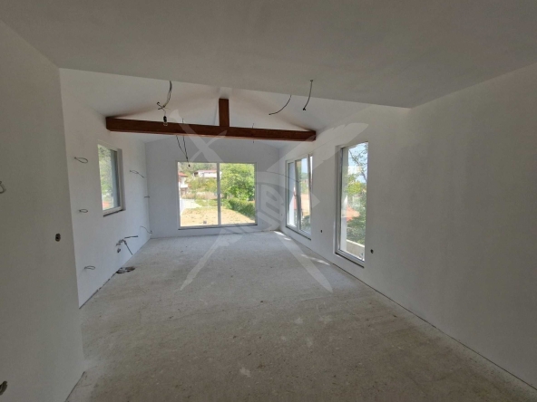 Къща в Варна, Виница - 99 кв.м за 1819 €/кв.м - Снимка #1