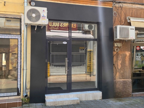 Дава се под наем Офис в Пазарджик, Окръжна болница - 38 кв.м за 75807.93 € - Снимка #1