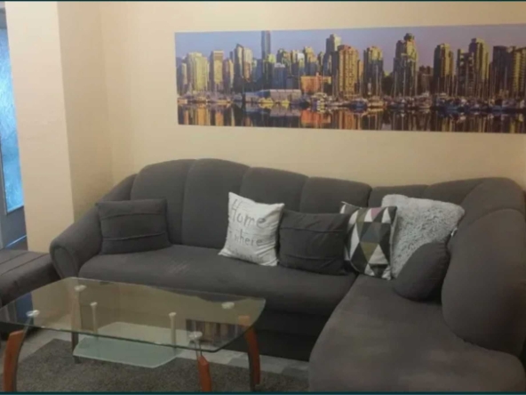 Дава се под наем Четиристаен апартамент в Велико Търново, Център - 65 кв.м за 331.5 € - Снимка #1