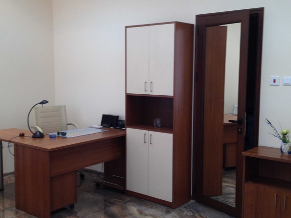 Магазин в Велико Търново, Център - 23 кв.м за 1870 €/кв.м - Снимка #1