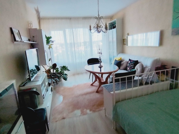 Двустаен апартамент в Добрич, Център - 68 кв.м за 1013 €/кв.м - Снимка #1