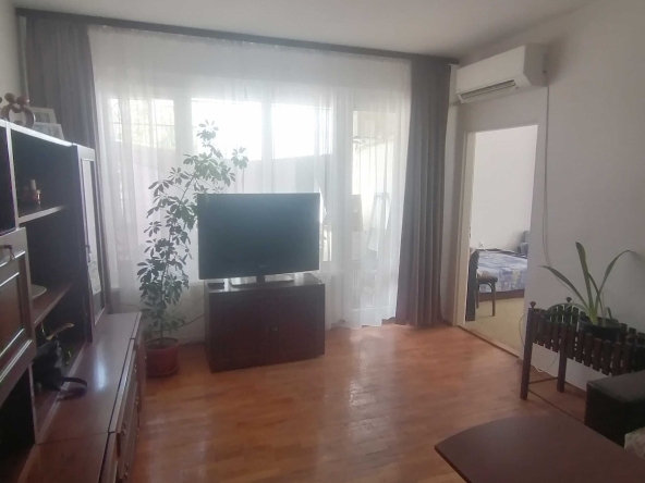 Тристаен апартамент в Варна, Кайсиева градина - 68 кв.м за 1837 €/кв.м - Снимка #1