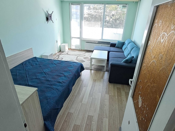 Двустаен апартамент в Плевен, Широк център - 60 кв.м за 1417 €/кв.м - Снимка #1