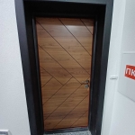 Дава се под наем Тристаен апартамент в Варна, Център - 90 кв.м за 850 € - Снимка #1