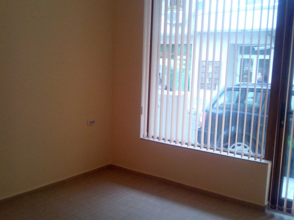 Дава се под наем Офис в Поморие - 19 кв.м за 178.5 € - Снимка #1