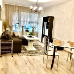 Дава се под наем Тристаен апартамент в София, Студентски град - 80 кв.м за 757.86 € - Снимка #1