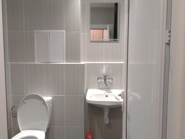 Дава се под наем Едностаен апартамент в София, 7-ми 11-ти километър - 25 кв.м за 298.86 € - Снимка #1