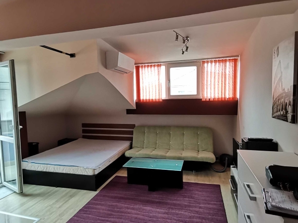 Дава се под наем Двустаен апартамент в Бургас, Лазур - 35 кв.м за 153 € - Снимка #1