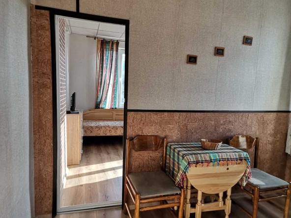 Дава се под наем Едностаен апартамент в Бургас, Център - 35 кв.м за 150 € - Снимка #1