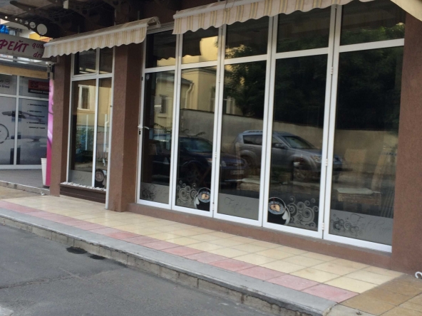 Заведение в Бургас, Пристанище Бургас - 58 кв.м за 2044 €/кв.м - Снимка #1