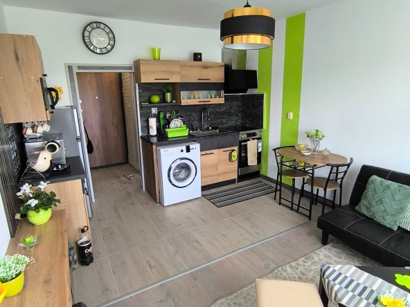 Дава се под наем Двустаен апартамент в Перник, Изток - 47 кв.м за 357 € - Снимка #1